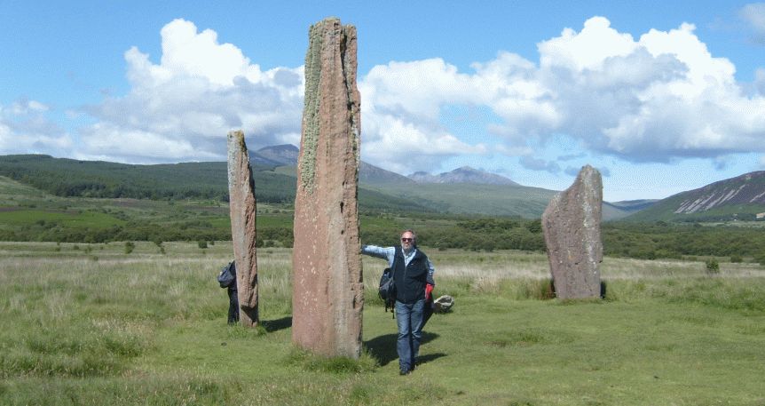 Stojce kamienie z szkockiej wyspy Arran