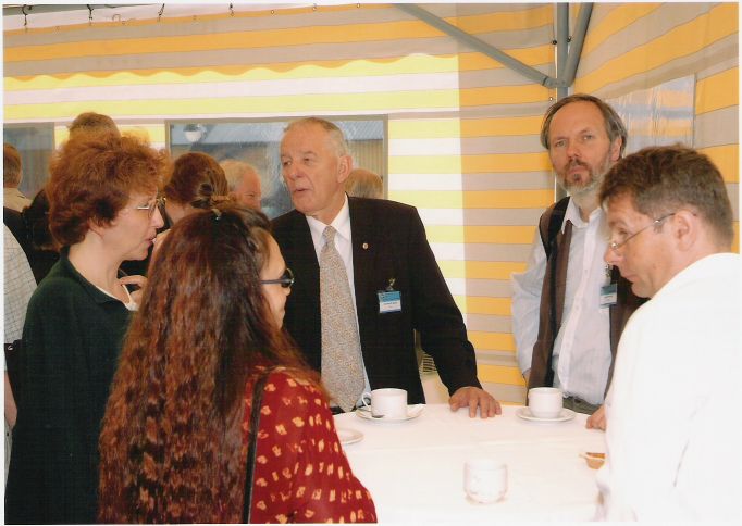 Ania Rozwadowska, prof. Massel, Jacek i Tymon na konferencji